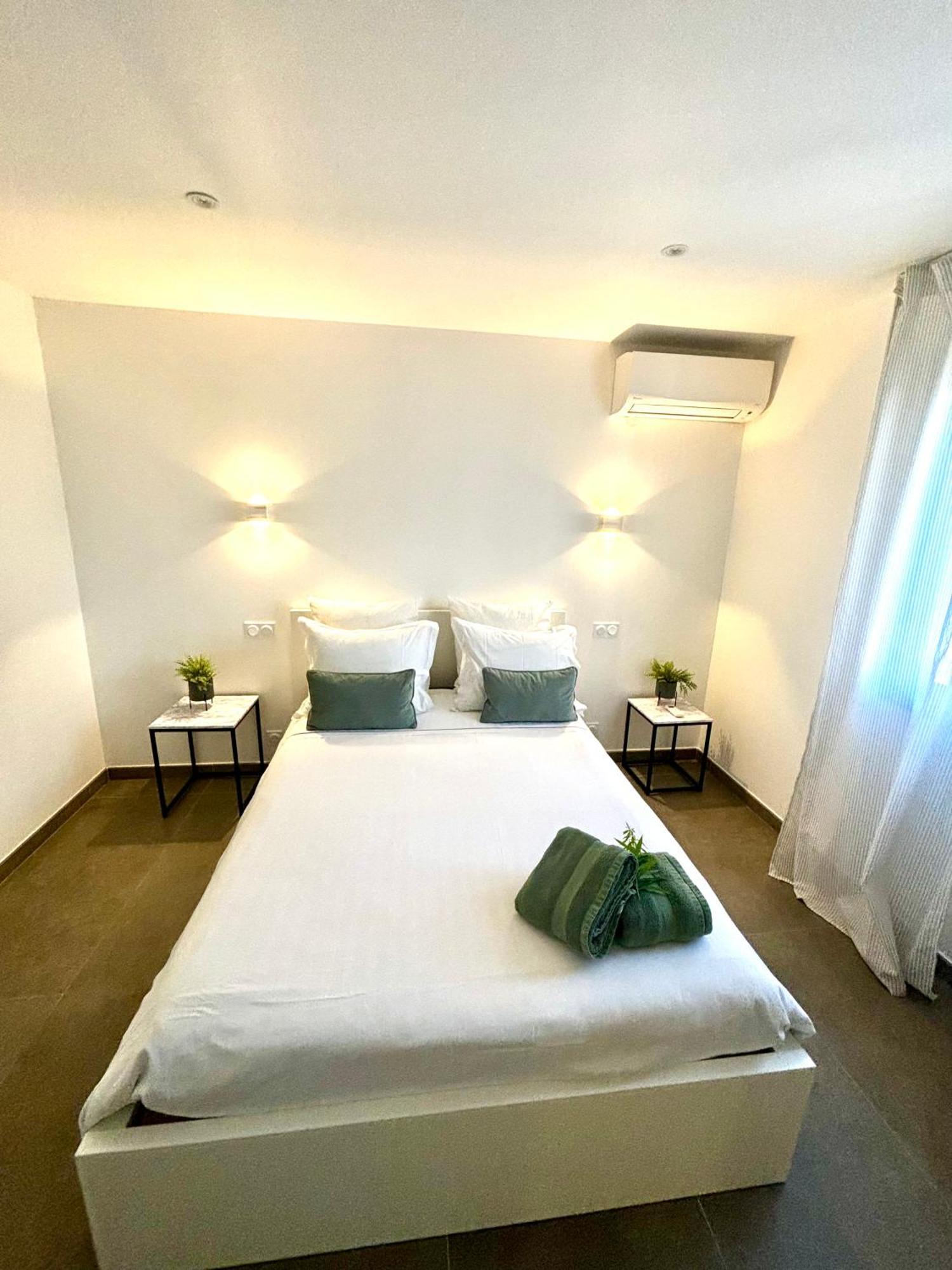 Les Oliviers Apartment Arles Exterior photo